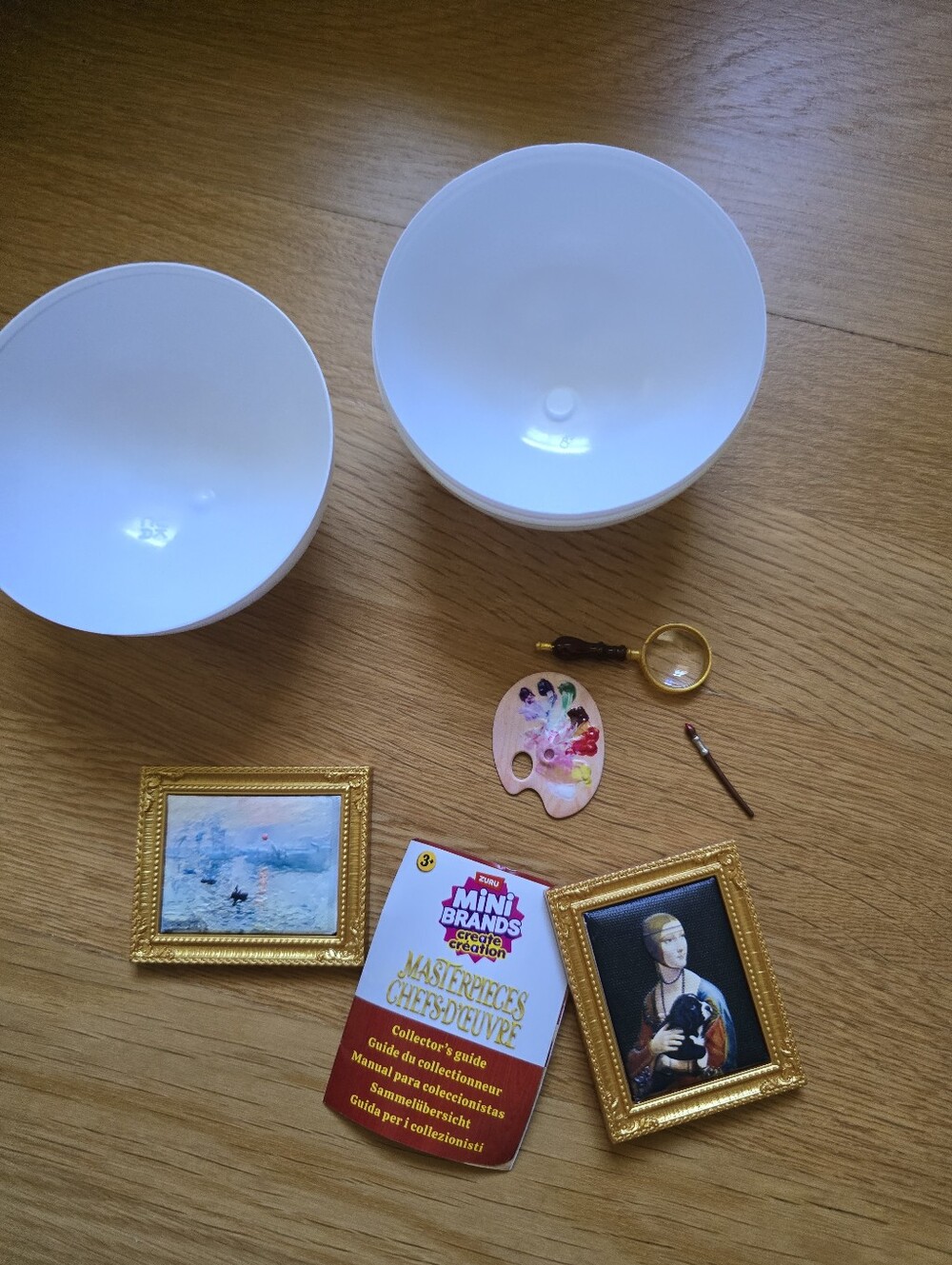 Mini Brands Artist Palette & Framed Art Set